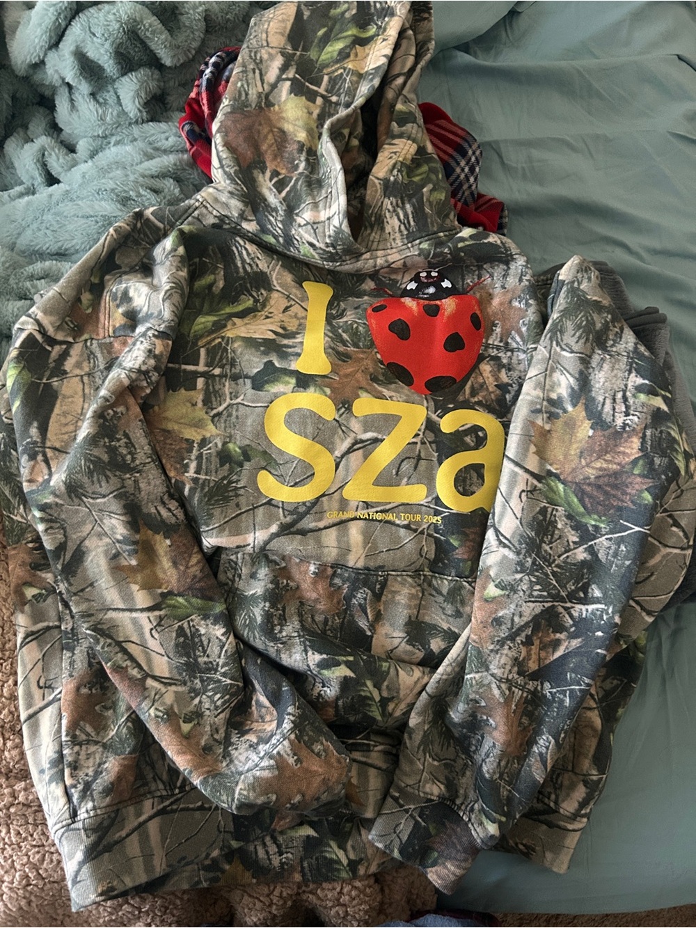 SZA camo hoodie from Kendrick/sza concert, worn once, size large